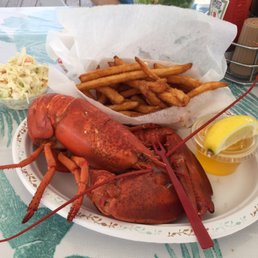 Steamed lobster with fries and slaw