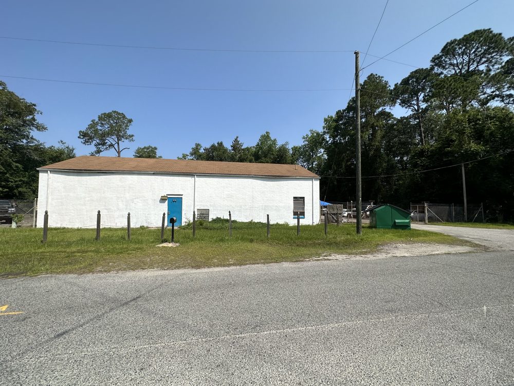 J’S COASTAL AUTOMOTIVE 498 S 2nd St, Jesup, Body Shops