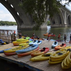 Boating In DC at Key Bridge Boathouse