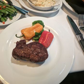 Arroyo Chop House - Steakhouses Near Me - Pasadena, California Arroyo Chop House - Steakhouses Near Me - Pasadena, California