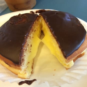 Back Door Donuts - Bakeries Near Me - Oak Bluffs, Massachusetts
