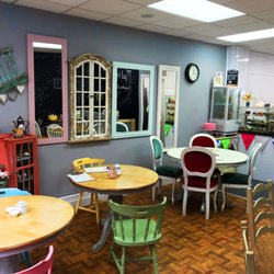 Mad Hatters Cupcakes & Tea Room - Inside