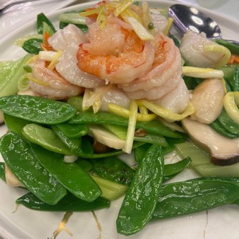Kingsfield Chinese Cusine - stir fried prawns & scallops w/ snap peas - Chinese Near Me - Markham, Ontario