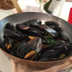 Il Frantoio - Ristorante " Il Frantoio", Lerici.  Muscoli o cozze alla " marinara ".