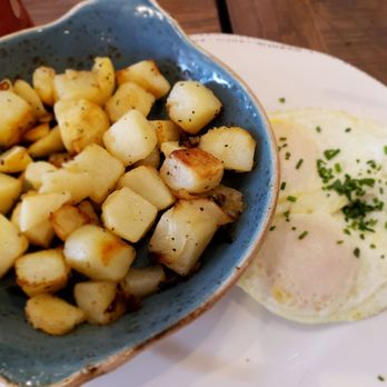 First Watch - 2 Eggs Over Easy and Home Potatoes - Cafes Near Me - Solon, Ohio