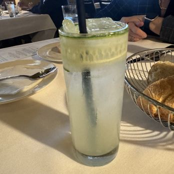 Il Fornaio - Como Spritz - Italian Near Me - Roseville, California Il Fornaio - Como Spritz - Italian Near Me - Roseville, California