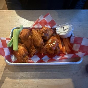 Bay State Brewing - Small order of wings - Breweries Near Me - Worcester, Massachusetts