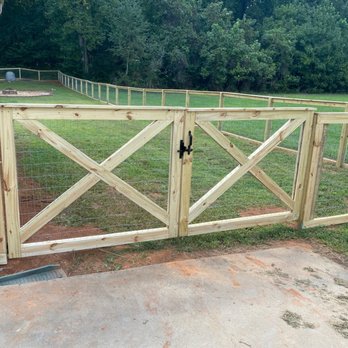 Don The Builder - Gate large enough to drive a vehicle through. - Flooring Near Me