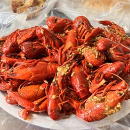 a large plate of crawfish a large plate of crawfish