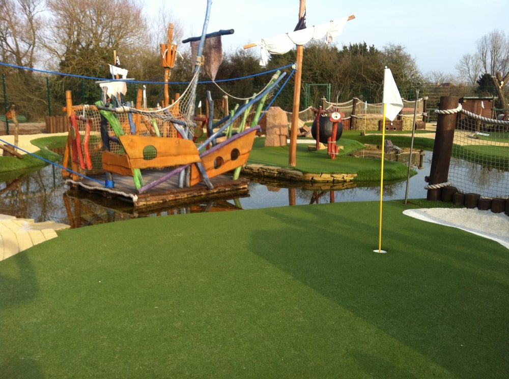 PIRATE BAY ADVENTURE GOLF Updated September 2024 Common Mead Lane