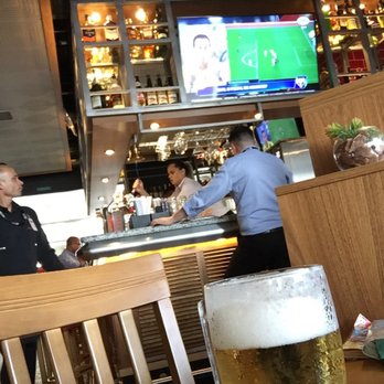 TGI Fridays - Bar - Bars Near Me - Guarulhos, SP