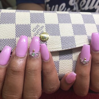 Nails on Fleek - Nails by : Kevin  he always does them neat & bomb . best in Compton  hands down . he will get you right and for the price . - Nail Salons Near Me - Compton, California