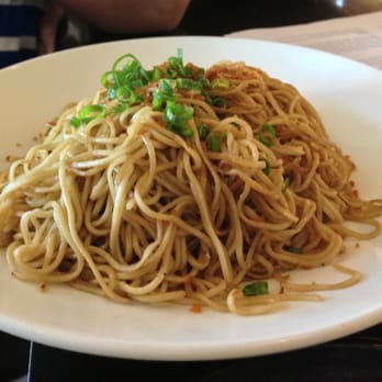 Star Noodle - Garlic noodles - Asian Fusion Near Me - Lahaina, Hawaii
