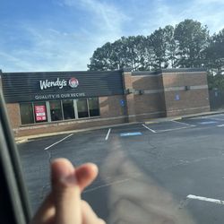 Wendy's - Finger hearts by the beautiful building
