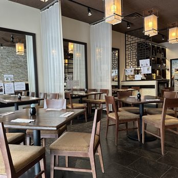 Sushi Kushi Toyo - dining area - Sushi Bars Near Me - Lake Forest, Illinois Sushi Kushi Toyo - dining area - Sushi Bars Near Me - Lake Forest, Illinois