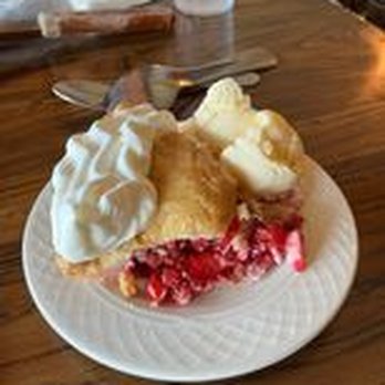 Locking Horns Riverside Restaurant - Berry Pie a la mode - American Near Me - Horseshoe Bend, Idaho Locking Horns Riverside Restaurant - Berry Pie a la mode - American Near Me - Horseshoe Bend, Idaho