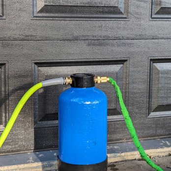 FrontLine Exterior Cleaning - Resin water filtration system to leave windows streak-free! - Window Washing Near Me FrontLine Exterior Cleaning - Resin water filtration system to leave windows streak-free! - Window Washing Near Me