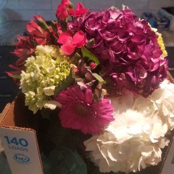 BloomsRUs - Florists Near Me