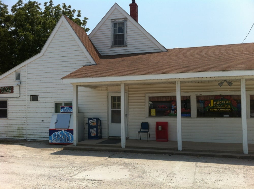 JUNCTION CAFE Updated September 2024 13126 Hwy 36, Meadville