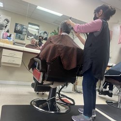 Ray's Family Haircut - Cuting hair