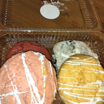 AmazCakes - Variety Cookies which consist of red velvet, shortbread, strawberry, lemon and cookies n cream - Cupcakes Near Me - Chicago, Illinois