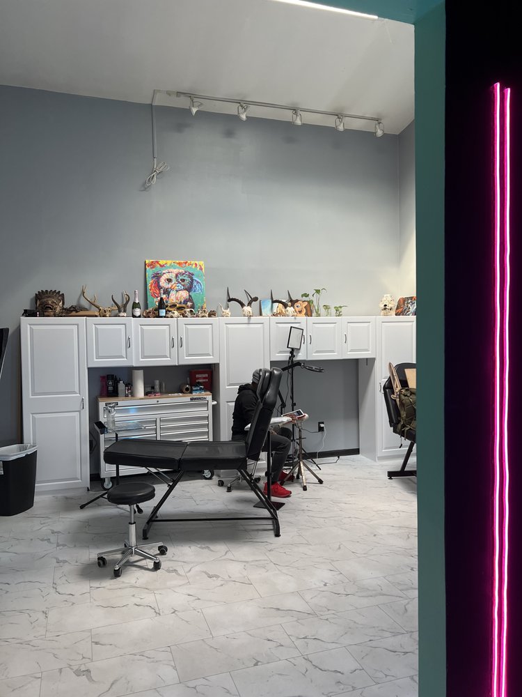 SOUL GLOW ELECTRIC INK Updated September 2024 30 Photos 57 E Elizabeth Ave, Bethlehem