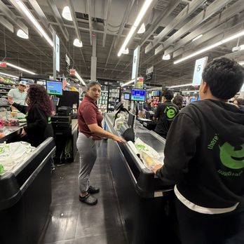 Evergreen Uptown - Grocery Near Me - Pomona, New York