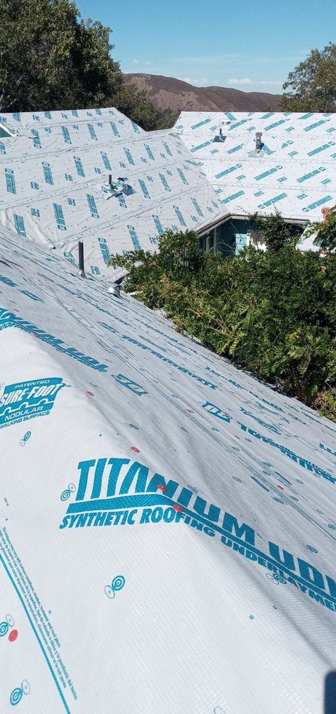 Slide of Berumen Roofing