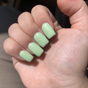 Bee Polished Nails & Spa - Nail tech Lisa's nails - Waxing Near Me - Upland, California Bee Polished Nails & Spa - Nail tech Lisa's nails - Waxing Near Me - Upland, California