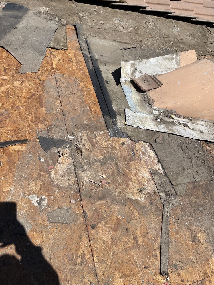 Slide of Global Elite Roofing