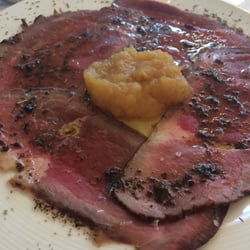 Blanc - Roastbeef a las hierbas con compota de manzana
