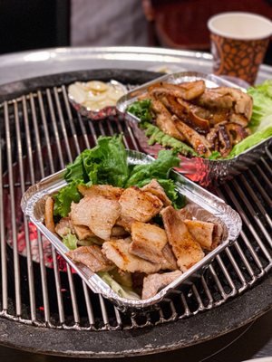 Yuk Jun Gui - Galbi, Fresh live eel, Makchang by null