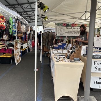 Hilo Farmer's Market - Farmers Market Near Me - Hilo, Hawaii Hilo Farmer's Market - Farmers Market Near Me - Hilo, Hawaii