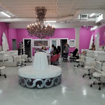Summit Nail Bar - Beautiful place for the ladies and the men too. Come get pampered - Nail Salons Near Me - Los Angeles, California