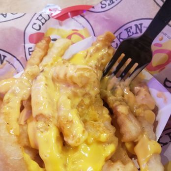 Dave's Hot Chicken - Cheese fries - Chicken Shop Near Me - Tustin, California