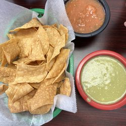 Taqueria El Eden - Chips and salsa