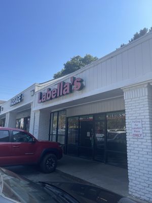 Labella's Pizzeria by null