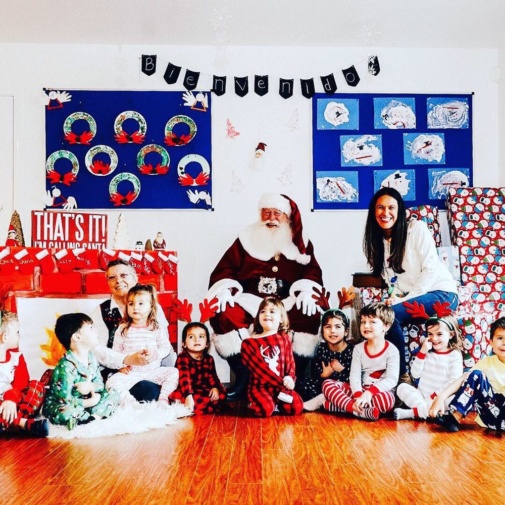 Step by Step, Paso a Paso Logo