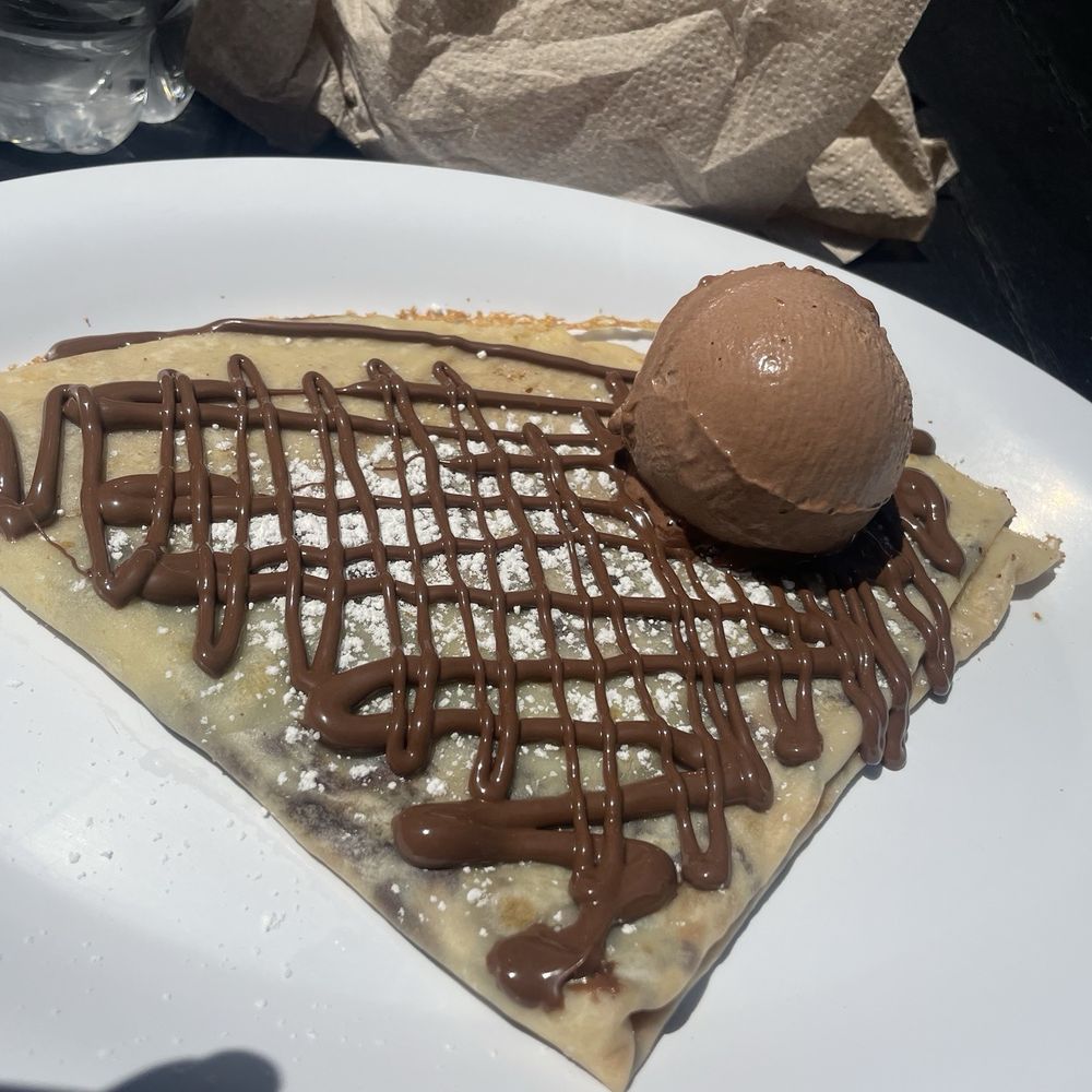 Nutella Cafe - Desserts Near Me - Chicago, Illinois Nutella Cafe - Desserts Near Me - Chicago, Illinois