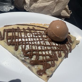 Nutella Cafe - Desserts Near Me - Chicago, Illinois Nutella Cafe - Desserts Near Me - Chicago, Illinois