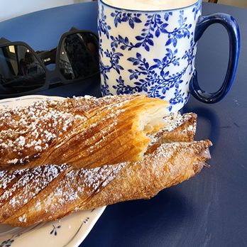 La Chouquette - Croissant-ish with confectioner's sugar. - Bakeries Near Me - Los Angeles, California La Chouquette - Croissant-ish with confectioner's sugar. - Bakeries Near Me - Los Angeles, California