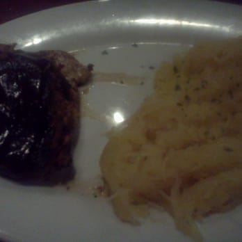 Ruby Tuesday - bbq chicken with spaghetti squash - American Near Me - Savannah, Georgia Ruby Tuesday - bbq chicken with spaghetti squash - American Near Me - Savannah, Georgia