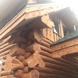 Jeremiah Johnson Log Homes - White cedar (smaller gage) 10"-14" handcrafted log home!
