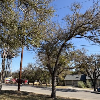 Los Tres Hermanos Tree service - Tree Services Near Me Los Tres Hermanos Tree service - Tree Services Near Me