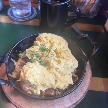 Martin's Tavern - Skillet scrambler - Breakfast & Brunch Near Me - Washington, DC, District of Columbia