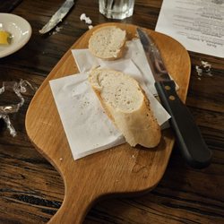 Ace's Steak Seafood & Italian Restaurant - The fresh baked bread is wonderful...