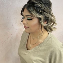 Salon De Belleza Rocio Melendrez - Peinado y maquillaje