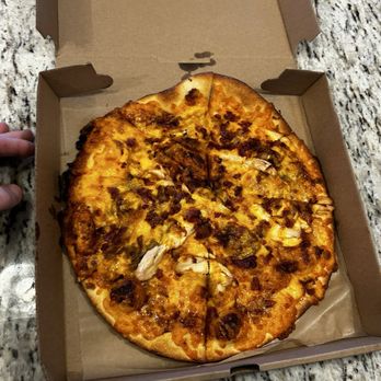 Uno Pizzeria & Grill - Bbq chicken pizza - Gluten-Free Near Me - Oakland, Maryland Uno Pizzeria & Grill - Bbq chicken pizza - Gluten-Free Near Me - Oakland, Maryland