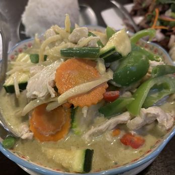 Top Thai - Green Curry - Thai Near Me - Castro Valley, California