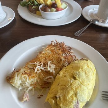 Brunch Cafe-Addison - Breakfast & Brunch Near Me - Addison, Illinois